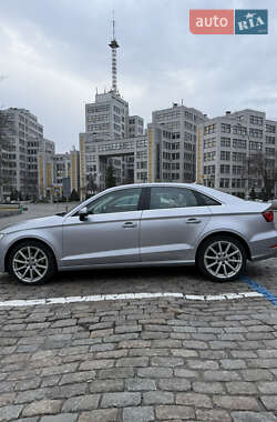 Седан Audi A3 2016 в 