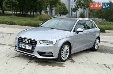 Хетчбек Audi A3 2016 в Дніпрі