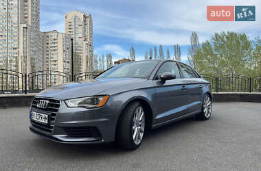 Седан Audi A3 2015 в Киеве