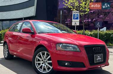 Хэтчбек Audi A3 2010 в 