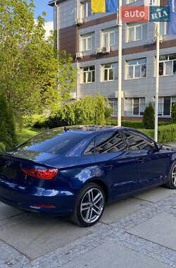 Седан Audi A3 2015 в 