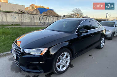 Седан Audi A3 2014 в Львові