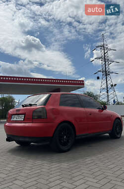 Хэтчбек Audi A3 1998 в 