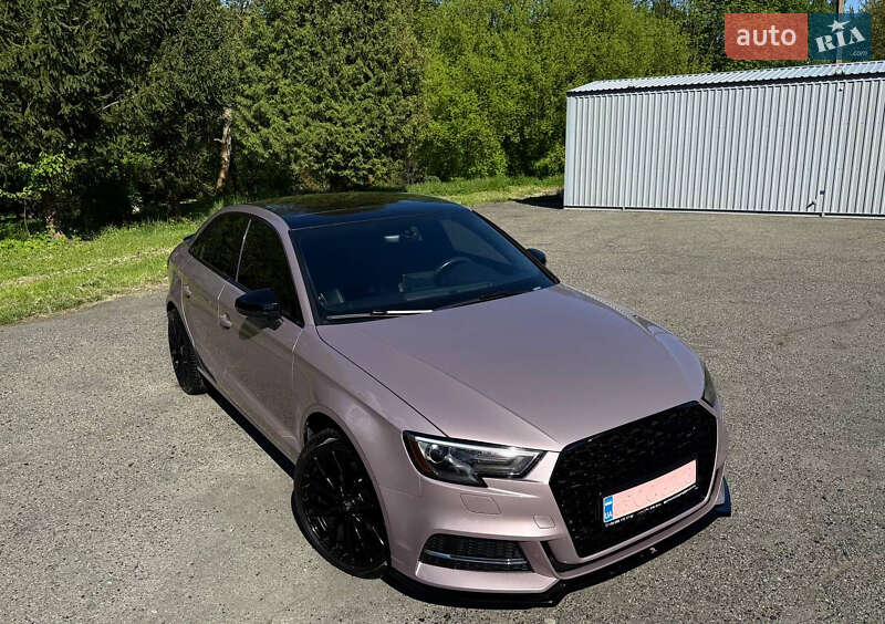 Седан Audi A3 2019 в Бурштыне