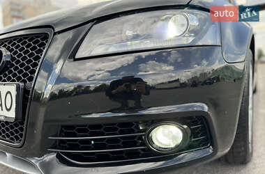 Хетчбек Audi A3 2012 в 