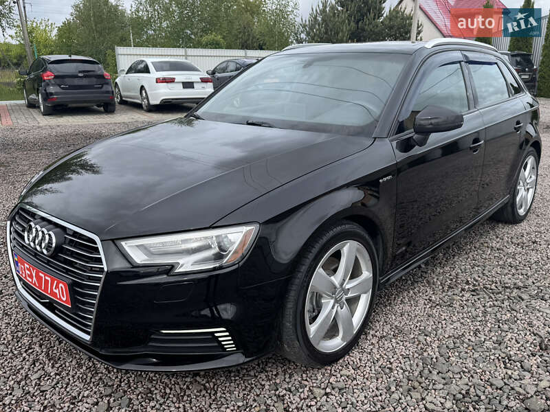 Хетчбек Audi A3 2017 в 