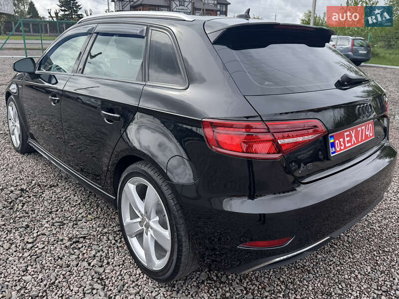 Хэтчбек Audi A3 2017 в Луцке