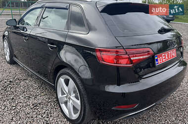 Хетчбек Audi A3 2017 в 