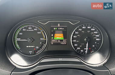 Хетчбек Audi A3 2017 в 