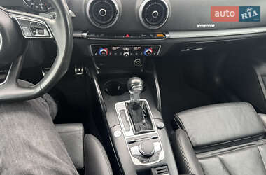 Хетчбек Audi A3 2017 в 