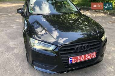 Хэтчбек Audi A3 2014 в 