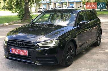 Хэтчбек Audi A3 2014 в 