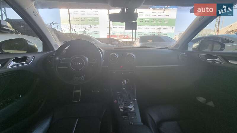 Седан Audi A3 2014 в Львове