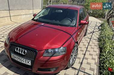 Хэтчбек Audi A3 2006 в 