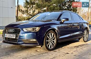 Седан Audi A3 2015 в Днепре