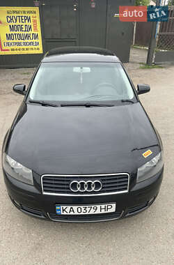 Хетчбек Audi A3 2003 в 