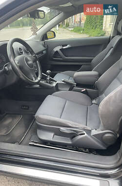 Хетчбек Audi A3 2003 в 