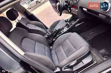 Хэтчбек Audi A3 2008 в 