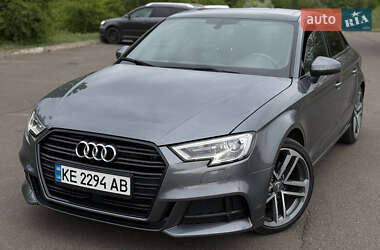 Седан Audi A3 2019 в 