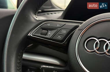 Седан Audi A3 2019 в 