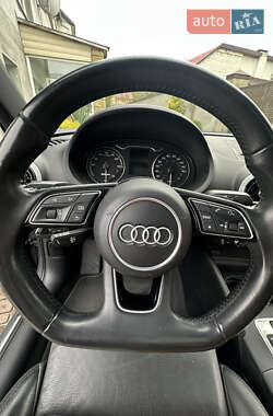 Хетчбек Audi A3 2017 в 