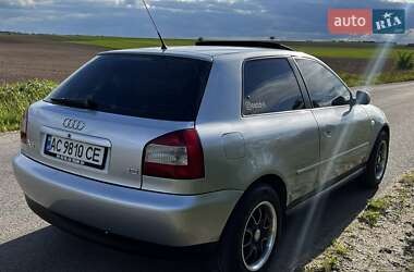 Хэтчбек Audi A3 1998 в 