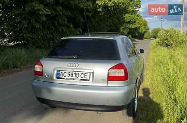 Хэтчбек Audi A3 1998 в 