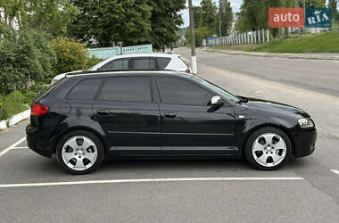 Хетчбек Audi A3 2004 в 