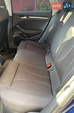 Хэтчбек Audi A3 2016 в 