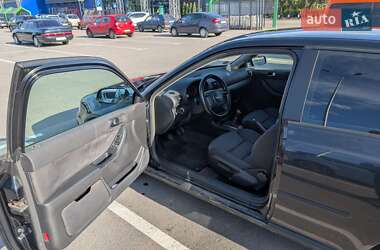 Хэтчбек Audi A3 2002 в 