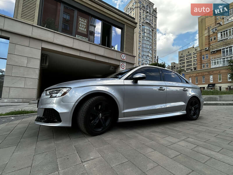 Седан Audi A3 2017 в Киеве