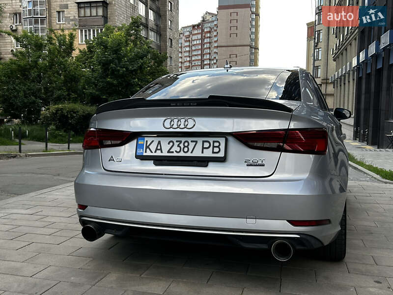 Седан Audi A3 2017 в Киеве