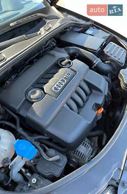 Хэтчбек Audi A3 2005 в 