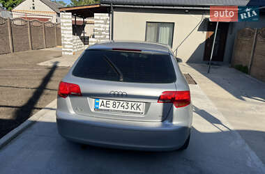 Хэтчбек Audi A3 2006 в 