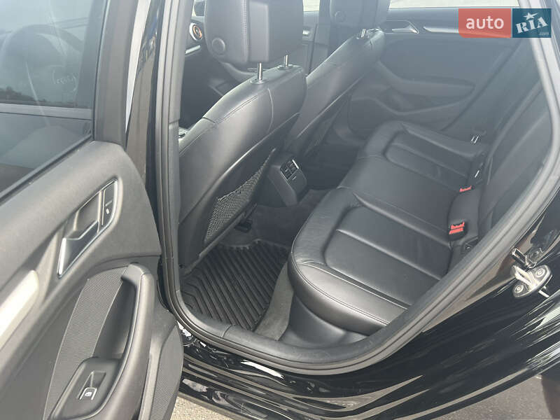 Седан Audi A3 2017 в Киеве