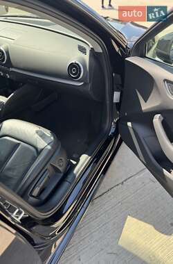 Хэтчбек Audi A3 2015 в Черновцах