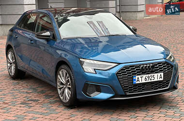 Хэтчбек Audi A3 2021 в 