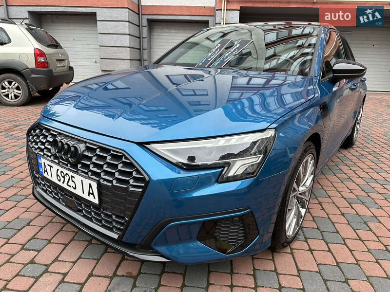 Хэтчбек Audi A3 2021 в Ивано-Франковске