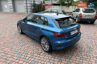 Хэтчбек Audi A3 2021 в 