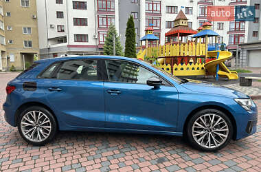 Хэтчбек Audi A3 2021 в 