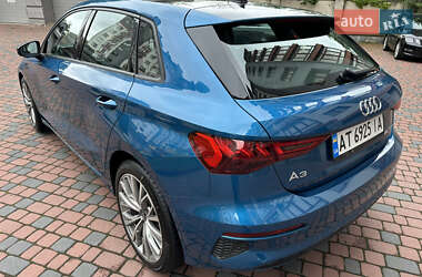 Хэтчбек Audi A3 2021 в 
