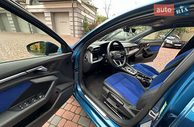 Хэтчбек Audi A3 2021 в 