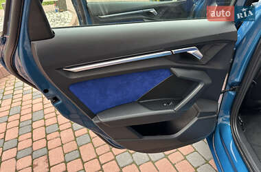 Хэтчбек Audi A3 2021 в 