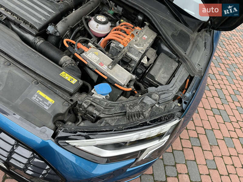 Хэтчбек Audi A3 2021 в Ивано-Франковске