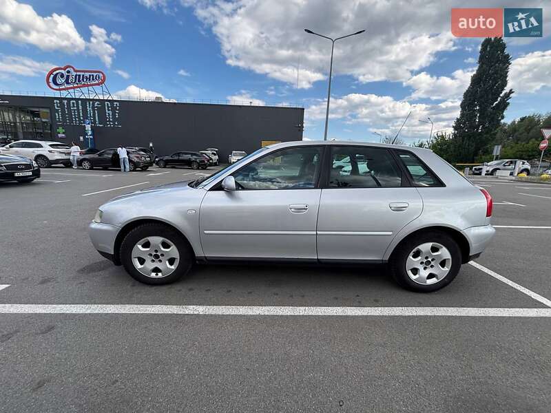 Хэтчбек Audi A3 2001 в Киеве