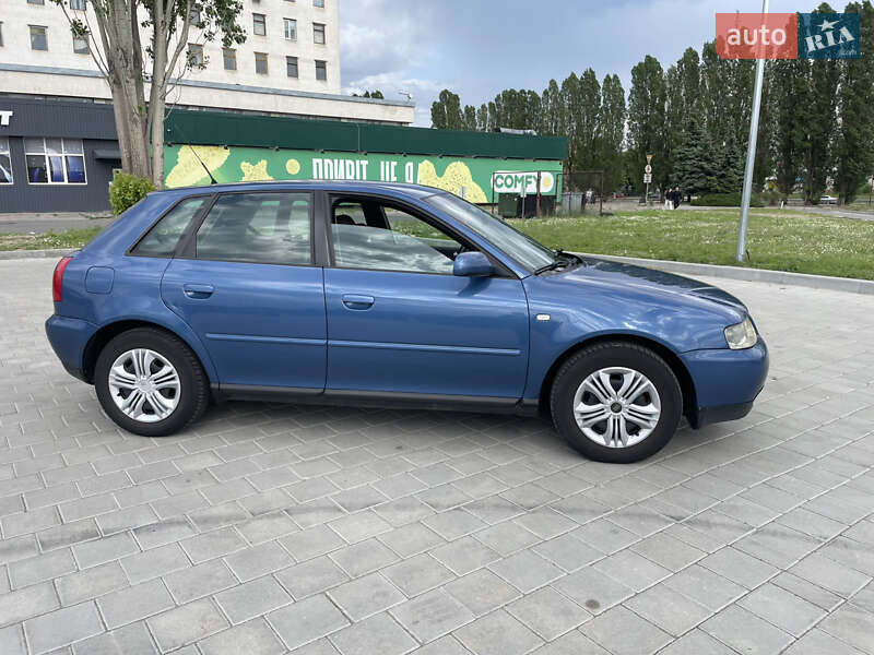 Хэтчбек Audi A3 2001 в Черкассах