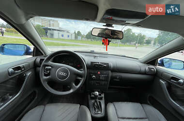 Хетчбек Audi A3 2001 в 