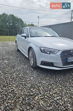 Хэтчбек Audi A3 2018 в Сваляве