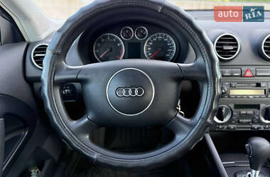 Хэтчбек Audi A3 2005 в 