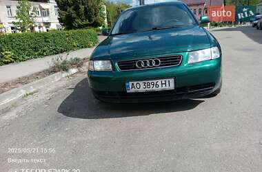 Хетчбек Audi A3 1999 в 